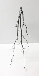 La legende de la mandragore 2, 41x15x17, sculpture marie-josee roy, collaboration Jeff Alarie